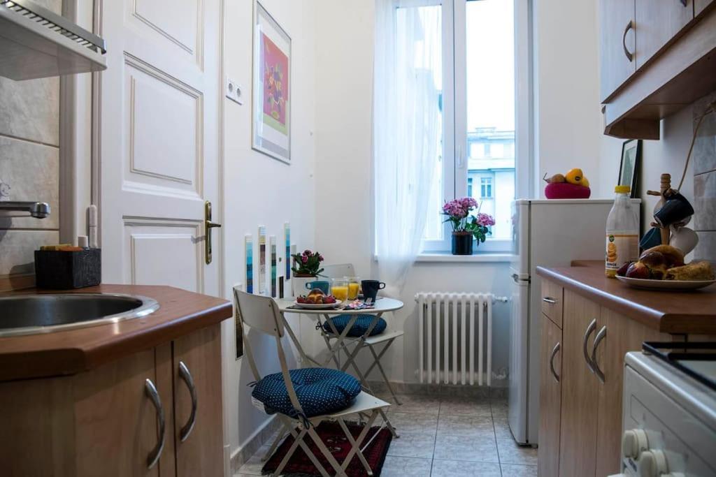 Gorgeous Flat Right Near The City Center Budapest Eksteriør bilde