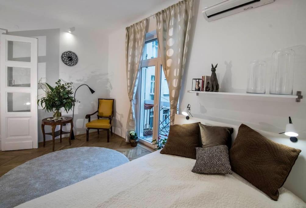 Gorgeous Flat Right Near The City Center Budapest Eksteriør bilde